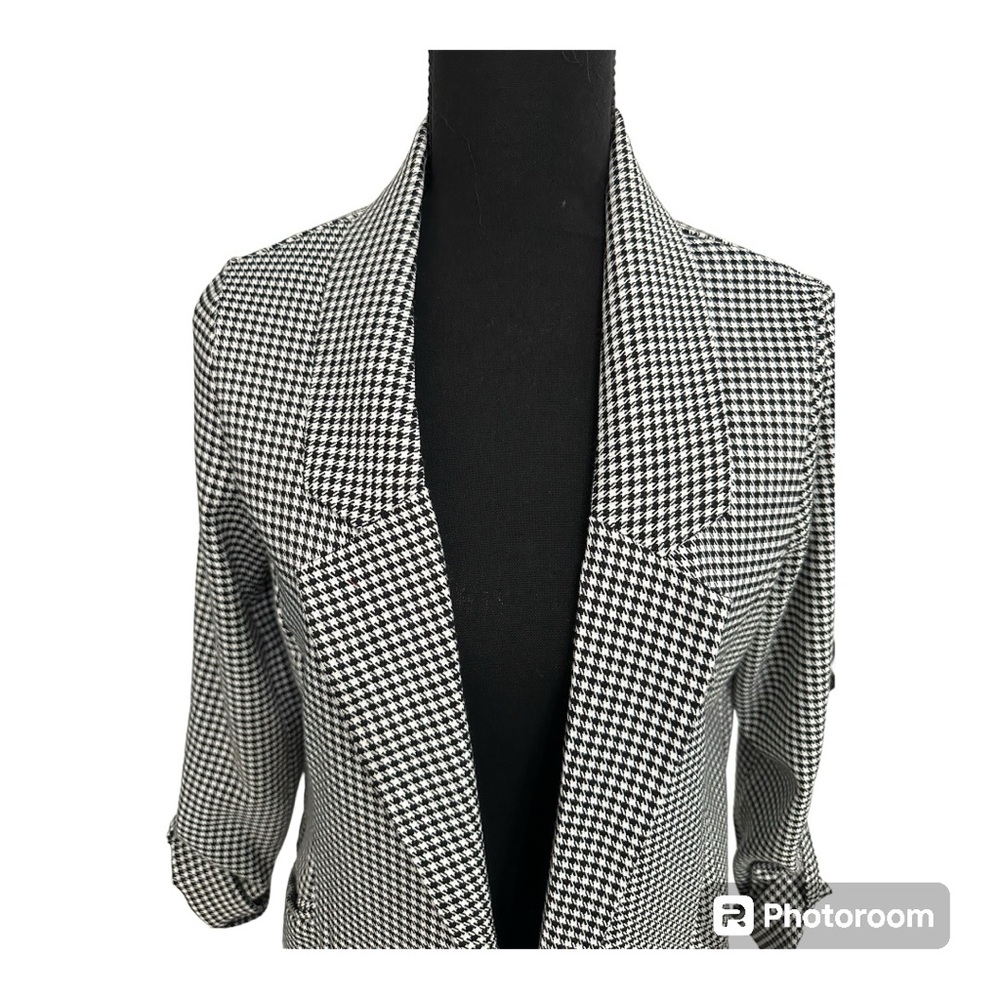 Back and white pattern blazer - Picture 3 of 3